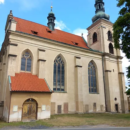 Gemuetliche Bei Prag * Smecno